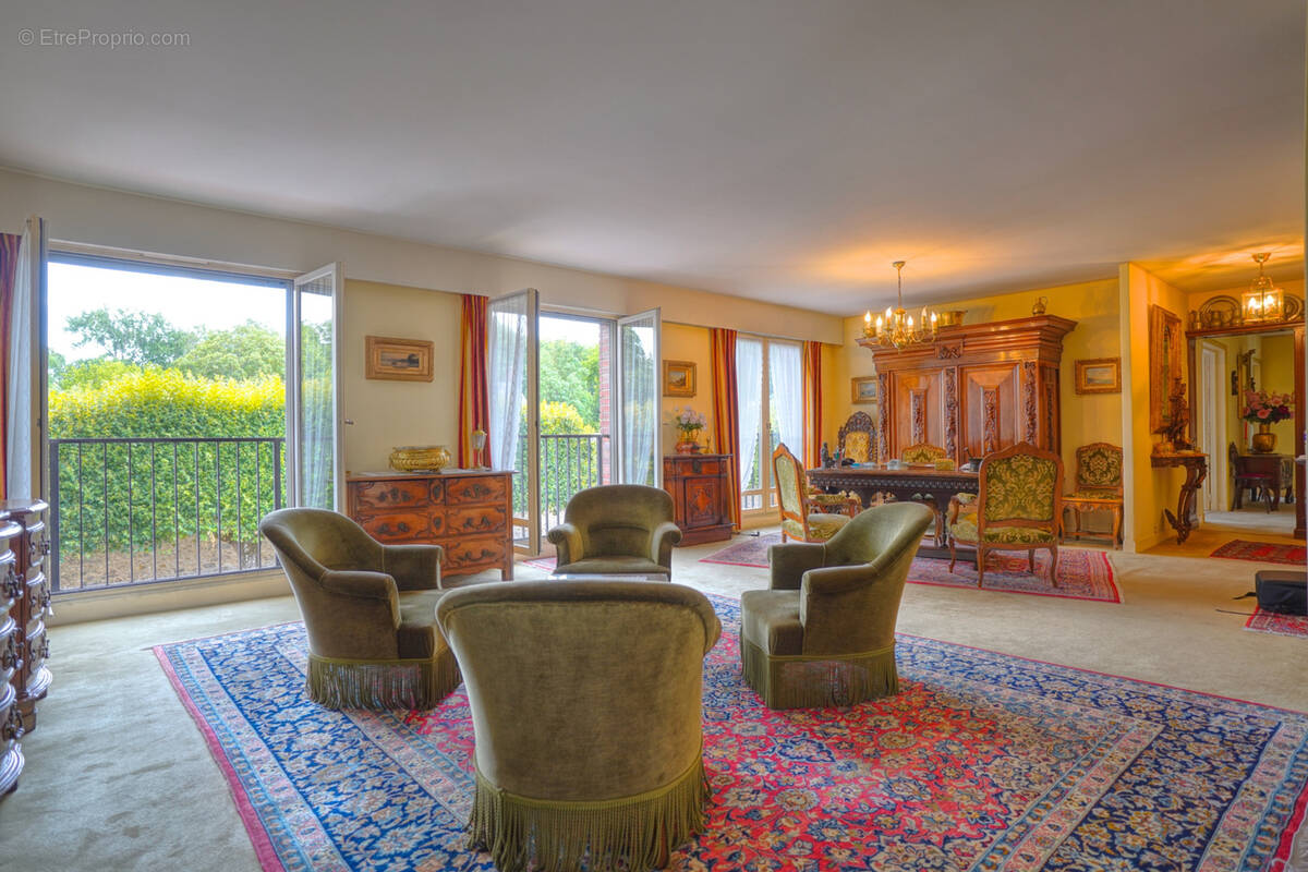 Appartement à FONTAINEBLEAU