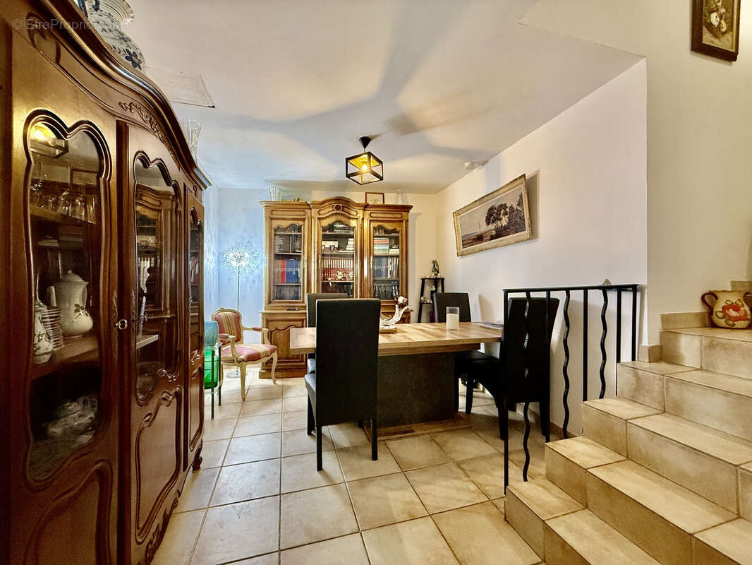 Maison à ALIGNAN-DU-VENT