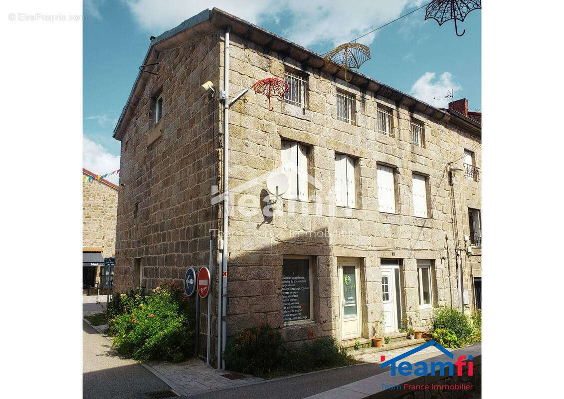 Maison à SAINT-PAL-DE-MONS