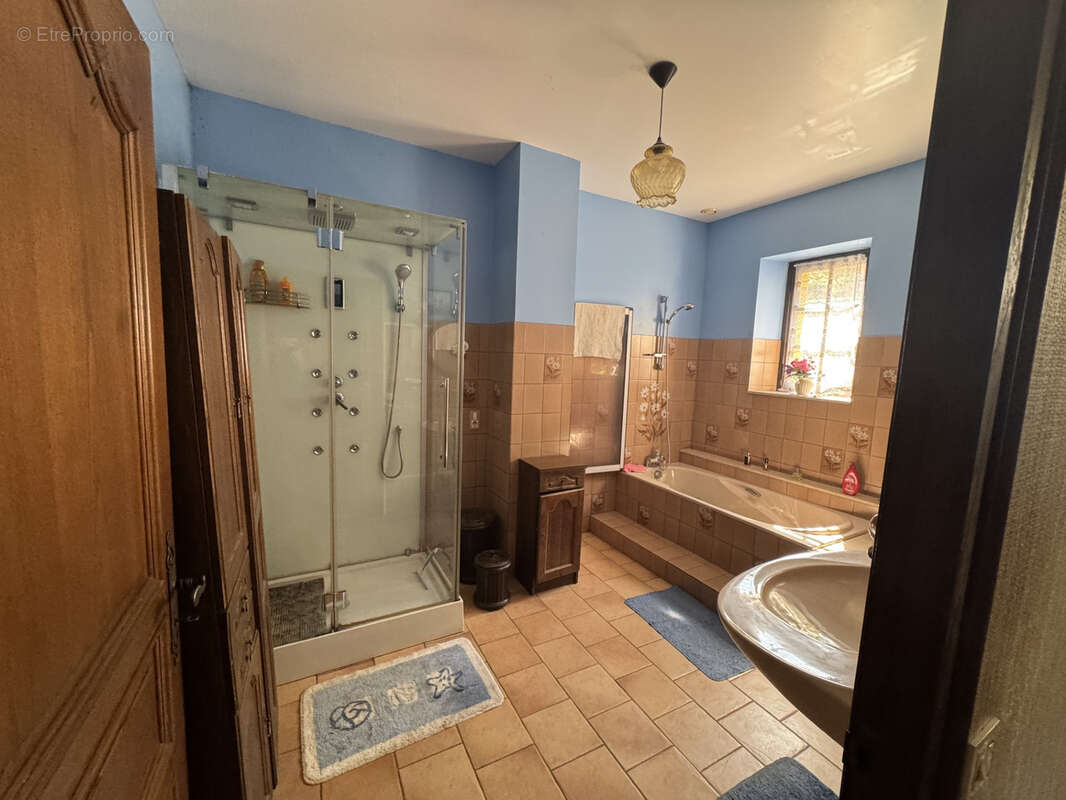 Maison à CASTELNAUD-LA-CHAPELLE