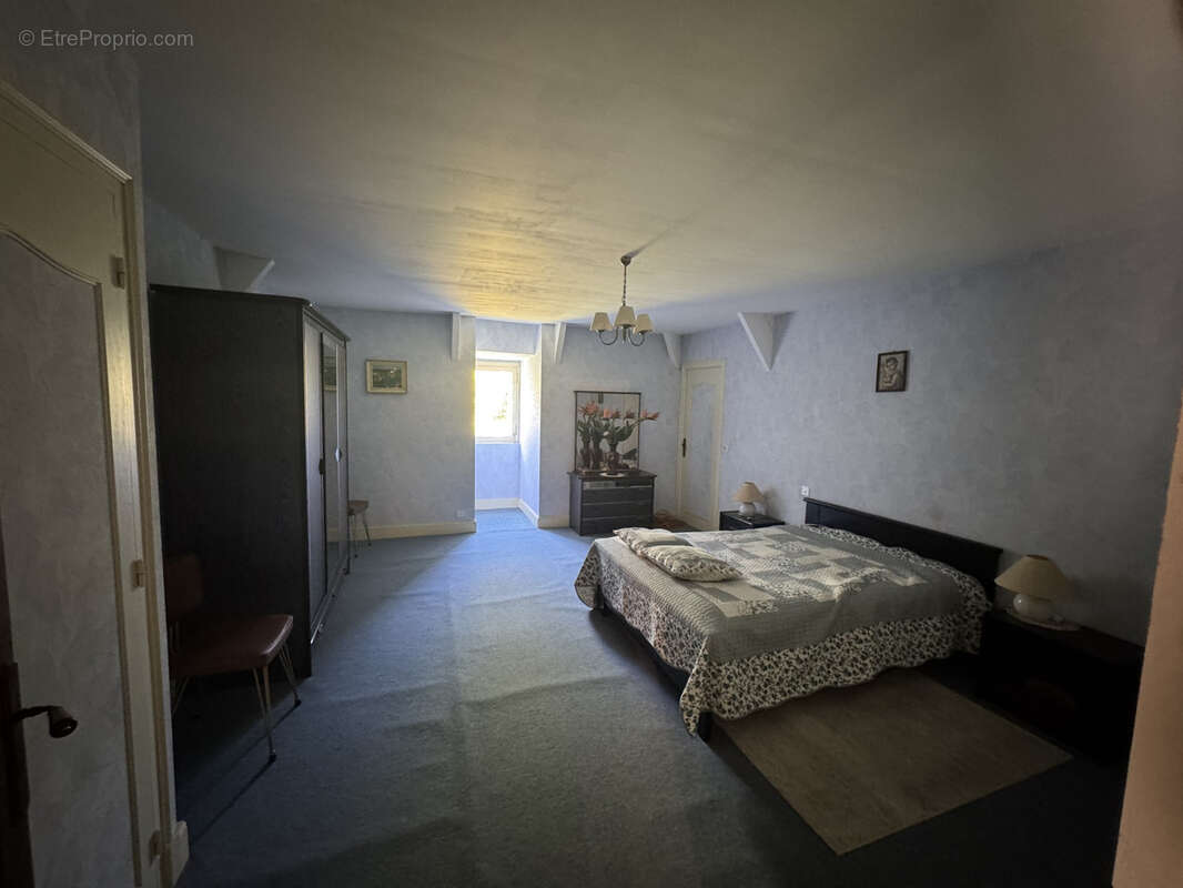 Maison à CASTELNAUD-LA-CHAPELLE