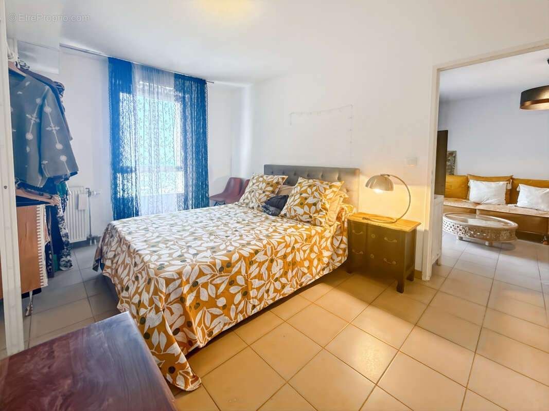 Appartement à MARSEILLE-15E