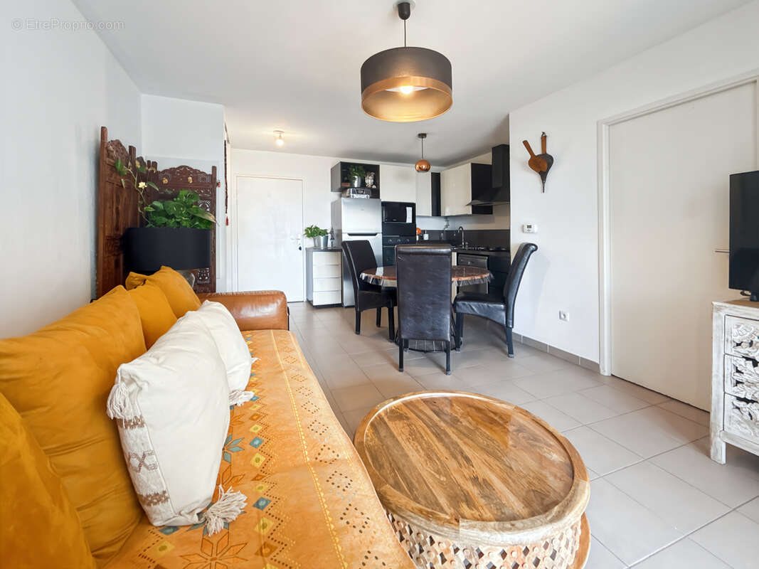 Appartement à MARSEILLE-15E