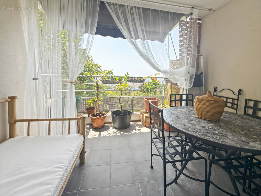 Appartement à MARSEILLE-15E