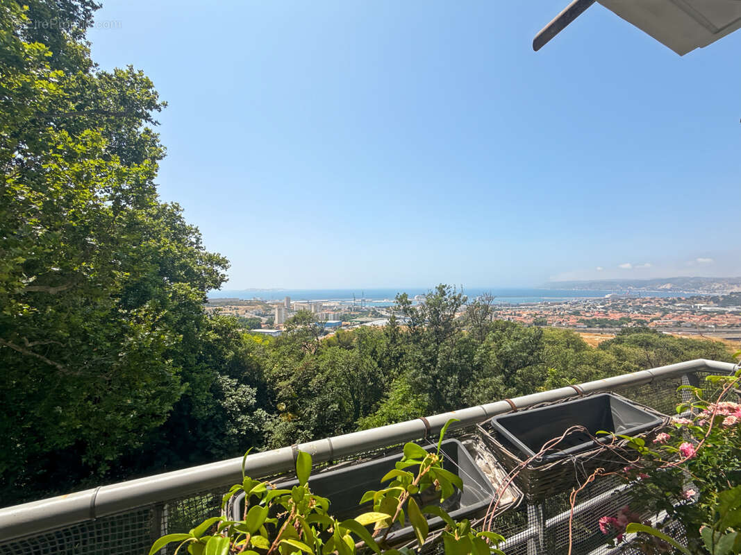 Appartement à MARSEILLE-15E