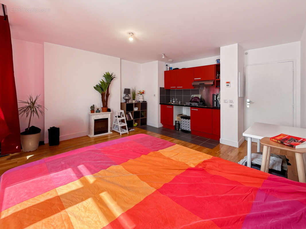 Appartement à MARSEILLE-2E