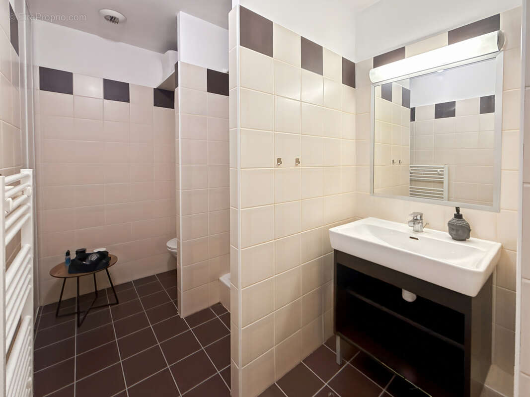 Appartement à MARSEILLE-2E