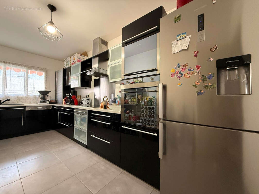 Appartement à SAINT-LAURENT-DU-VAR