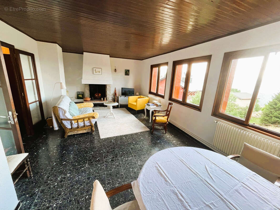 Appartement à FONT-ROMEU-ODEILLO-VIA