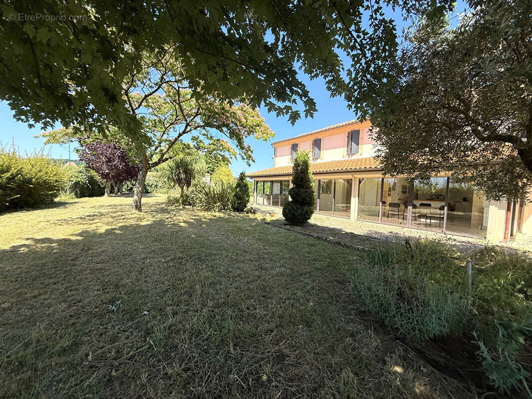 Maison à SAINT-EMILION