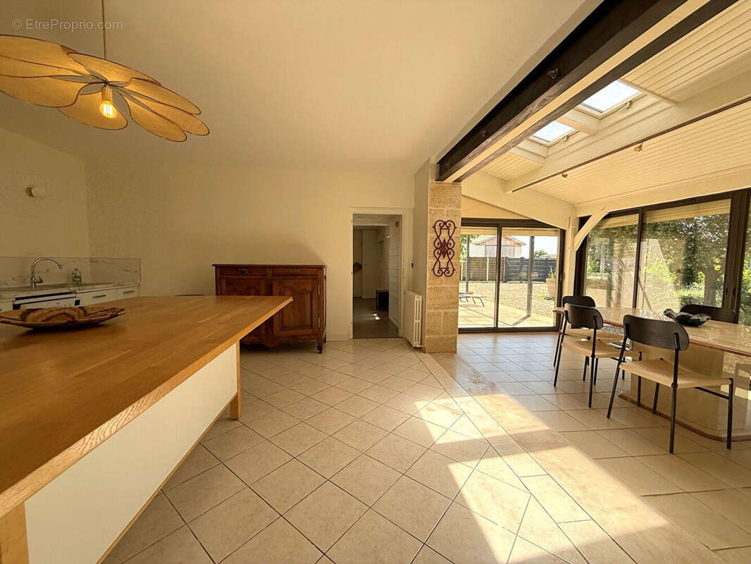 Maison à SAINT-EMILION
