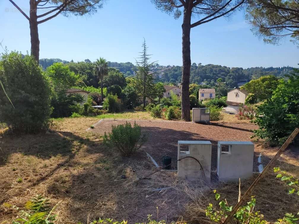 Terrain à GRASSE