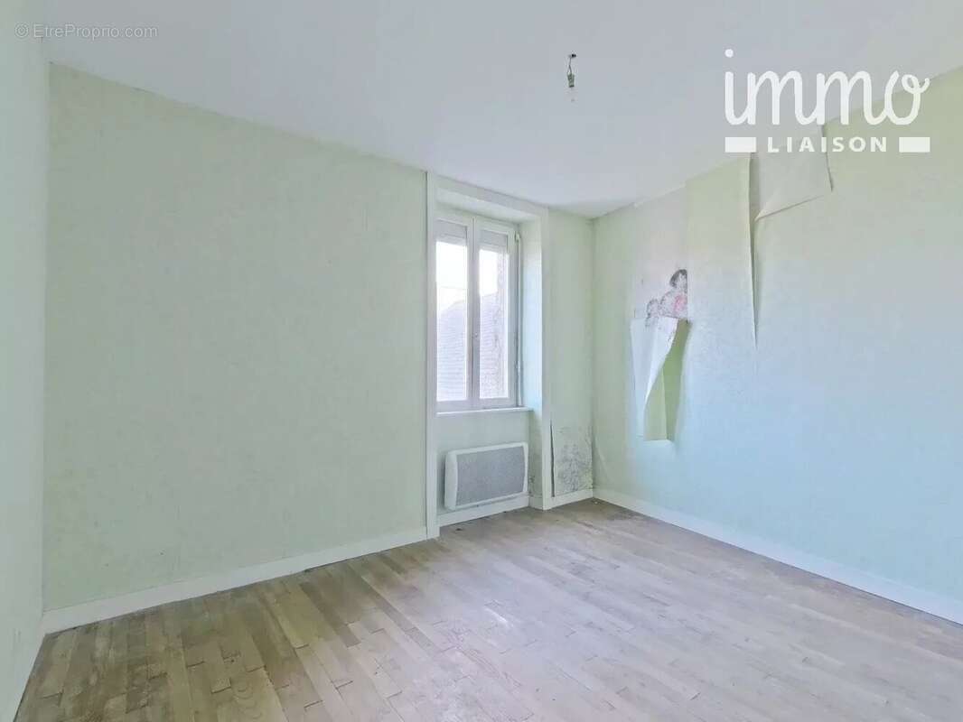 Maison à SAINT-VINCENT-SUR-OUST