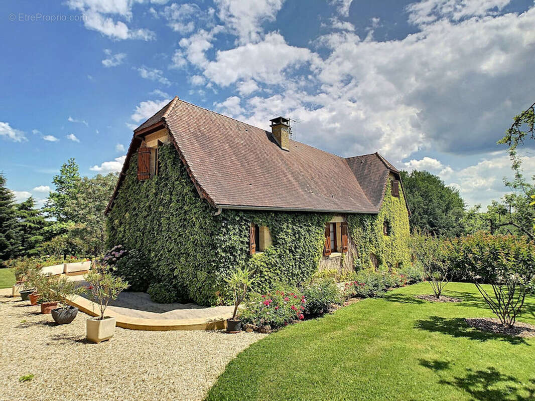 arriere - Maison à EXCIDEUIL