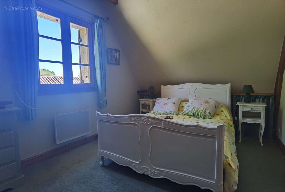 CH3 - Maison à EXCIDEUIL