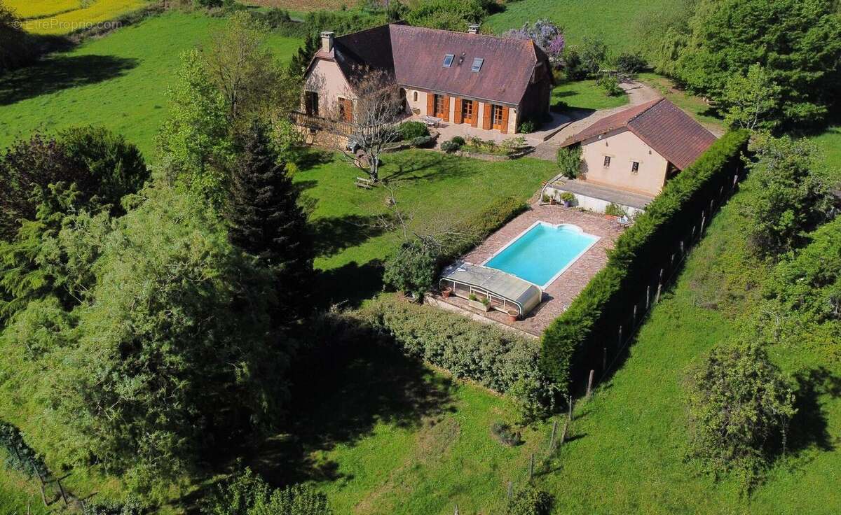 Drone - Maison à EXCIDEUIL