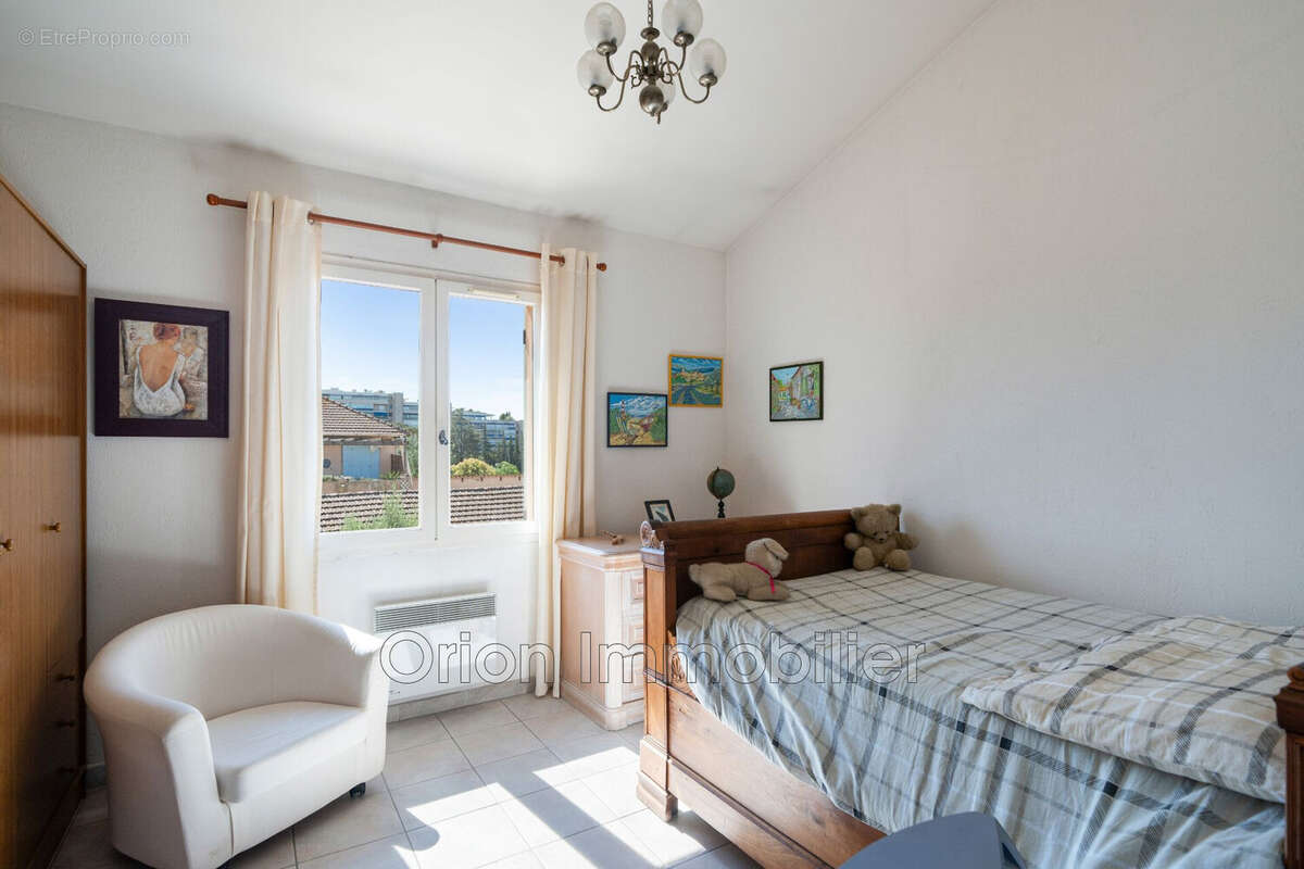 Maison à MANDELIEU-LA-NAPOULE