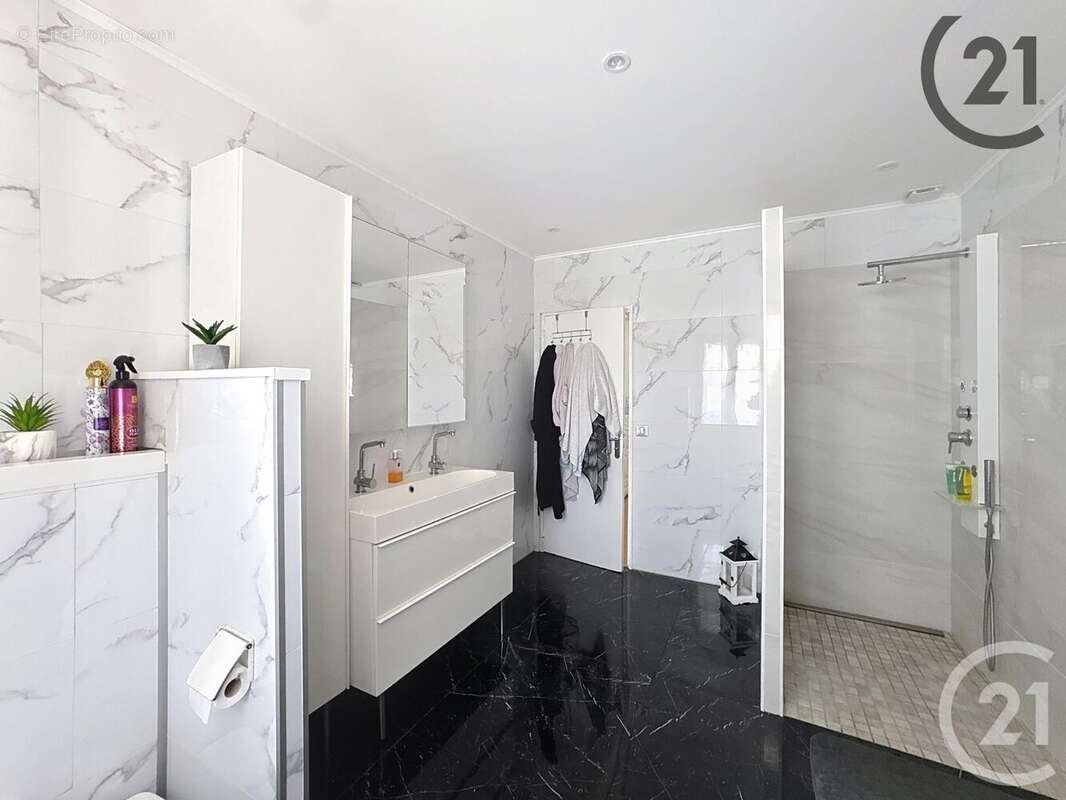 Maison à CHALAUTRE-LA-PETITE