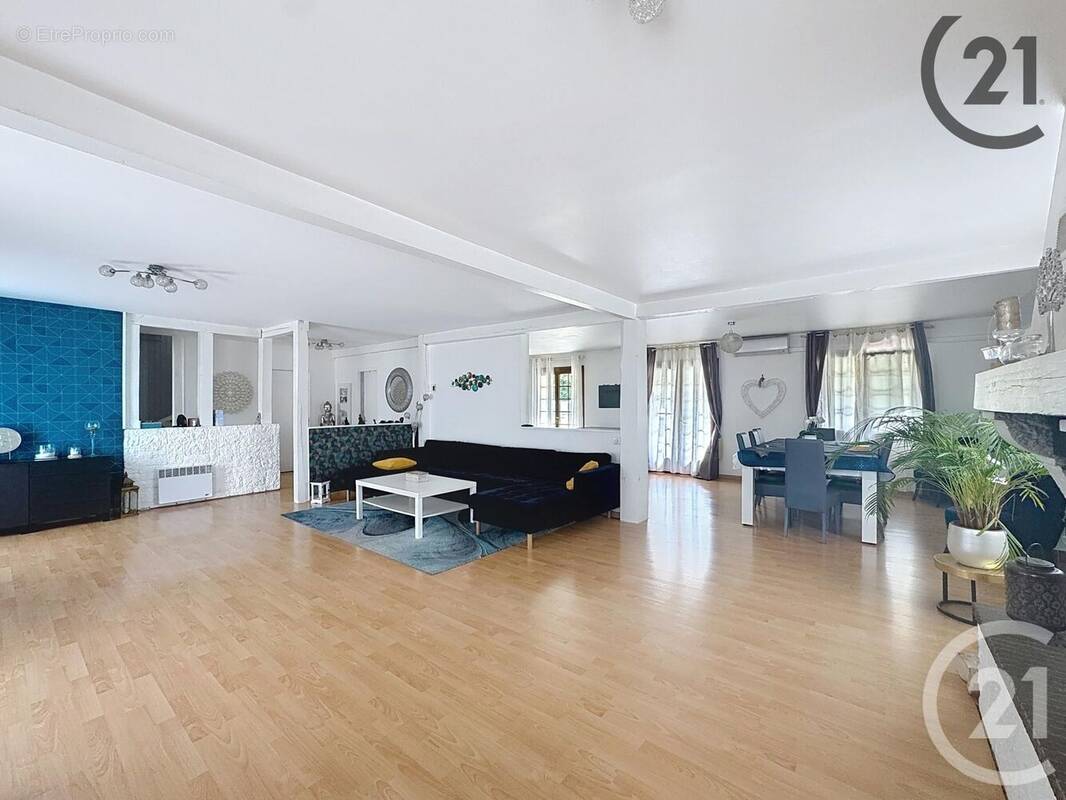 Maison à CHALAUTRE-LA-PETITE