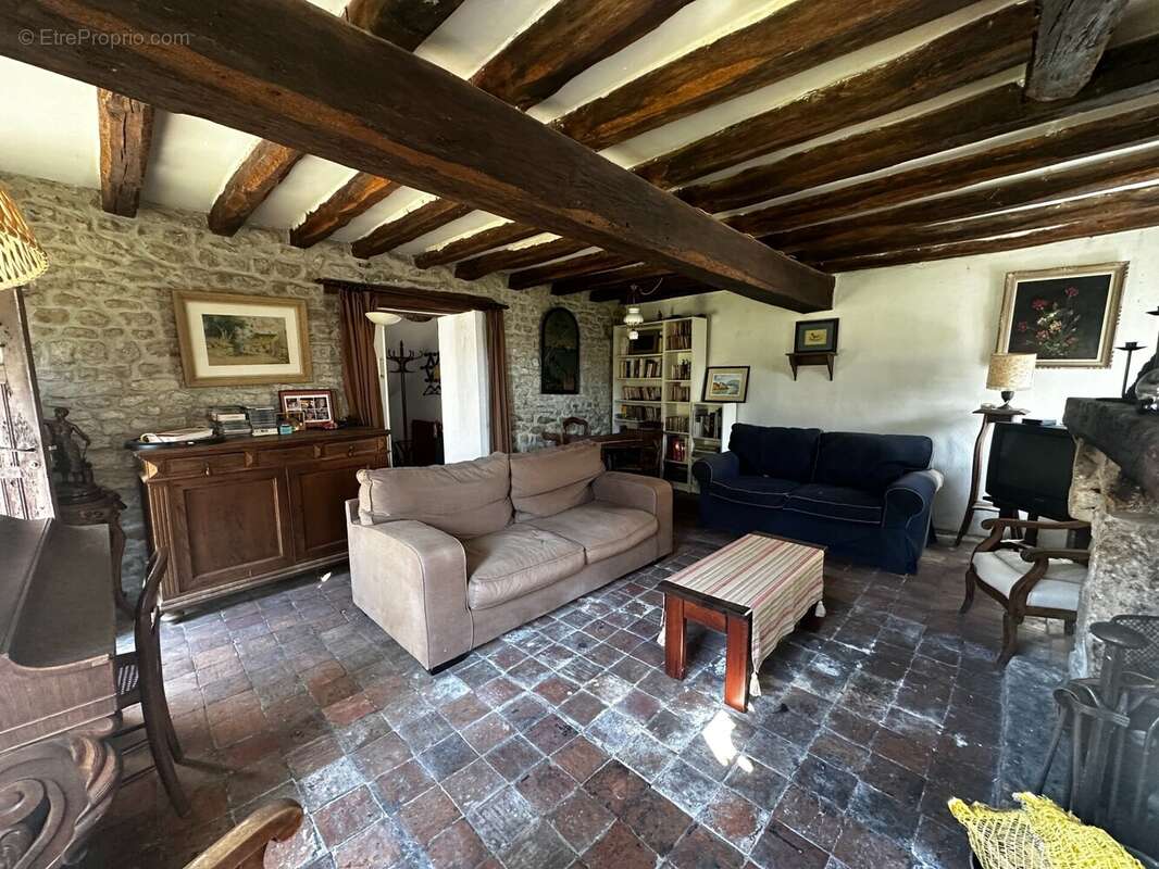 Maison à MILLY-LA-FORET