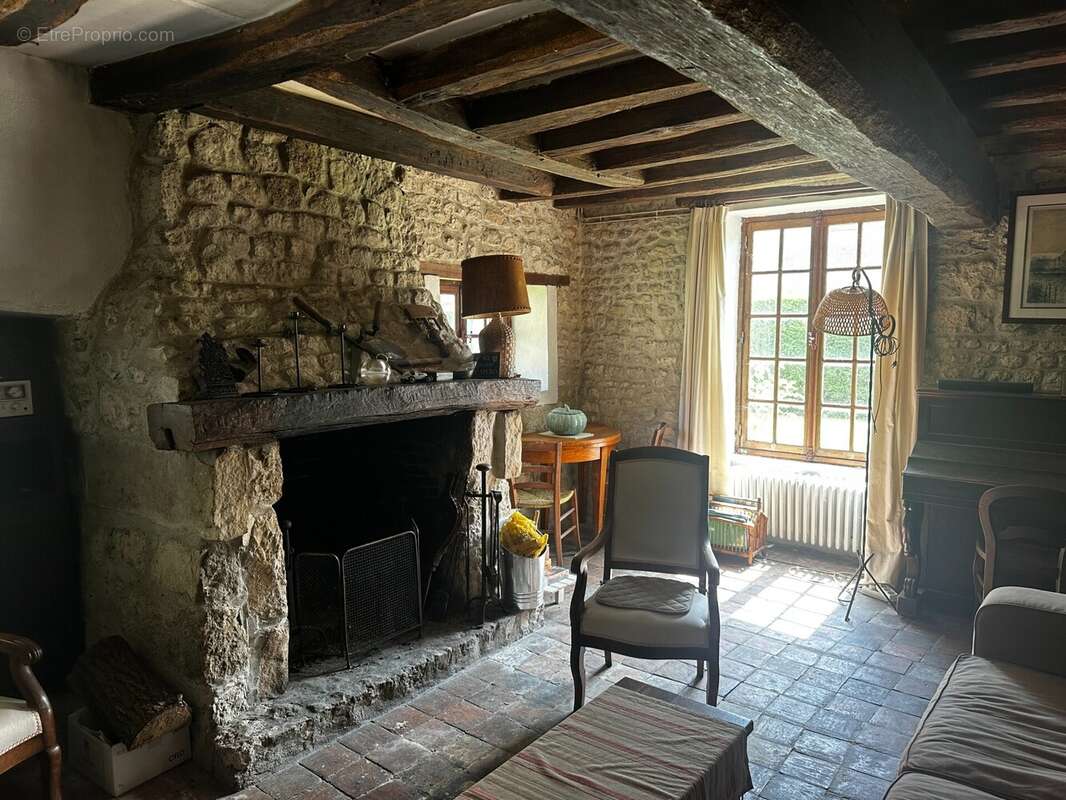 Maison à MILLY-LA-FORET