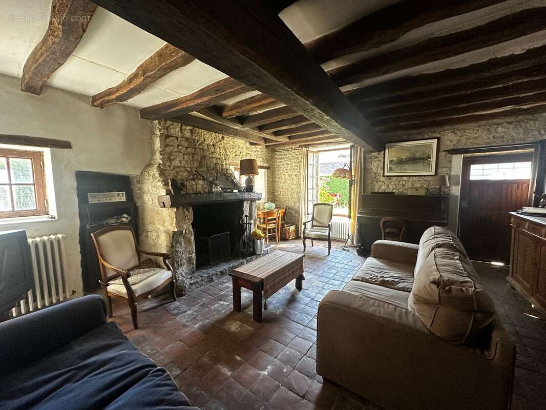 Maison à MILLY-LA-FORET