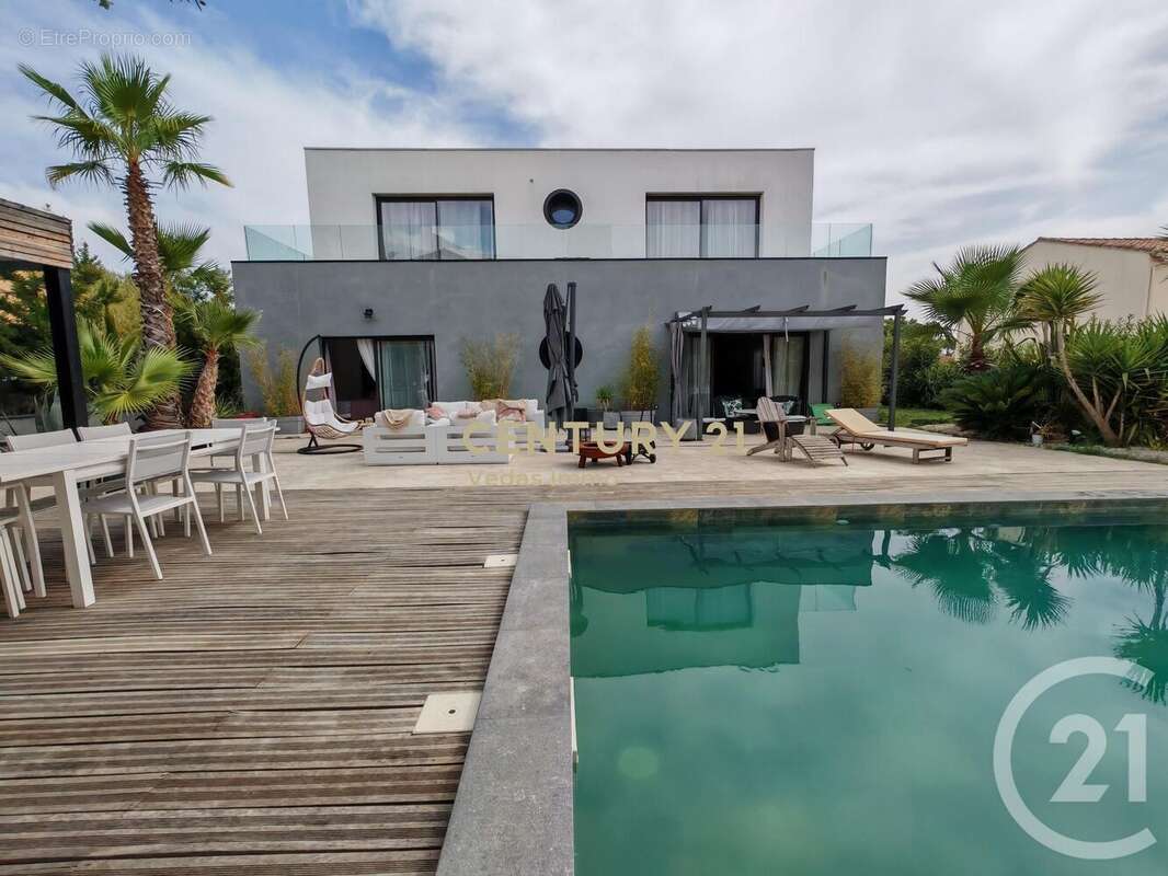 Maison à SAINT-JEAN-DE-VEDAS