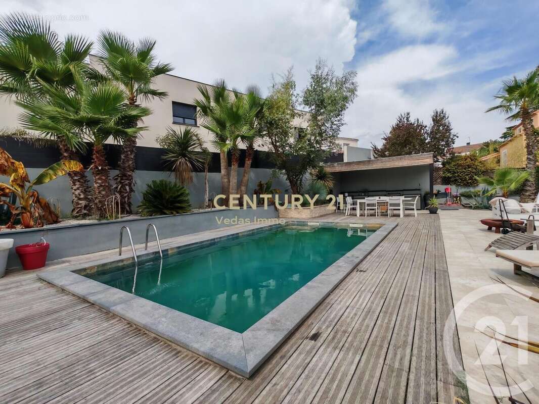 Maison à SAINT-JEAN-DE-VEDAS