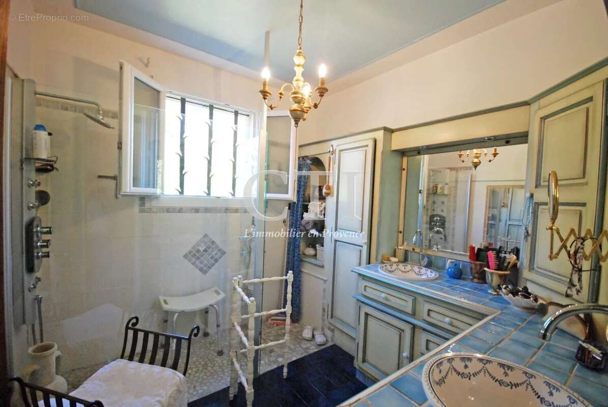 Maison à JONQUIERES