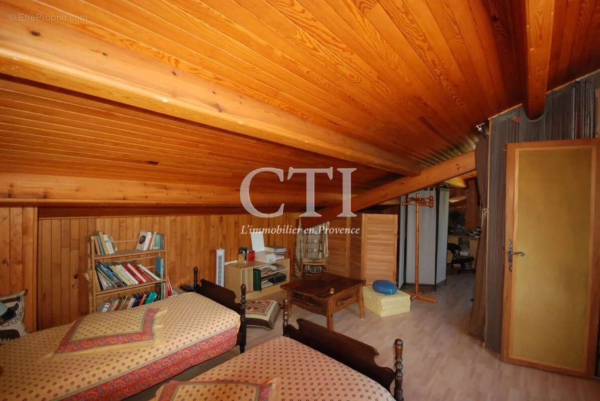 Maison à JONQUIERES