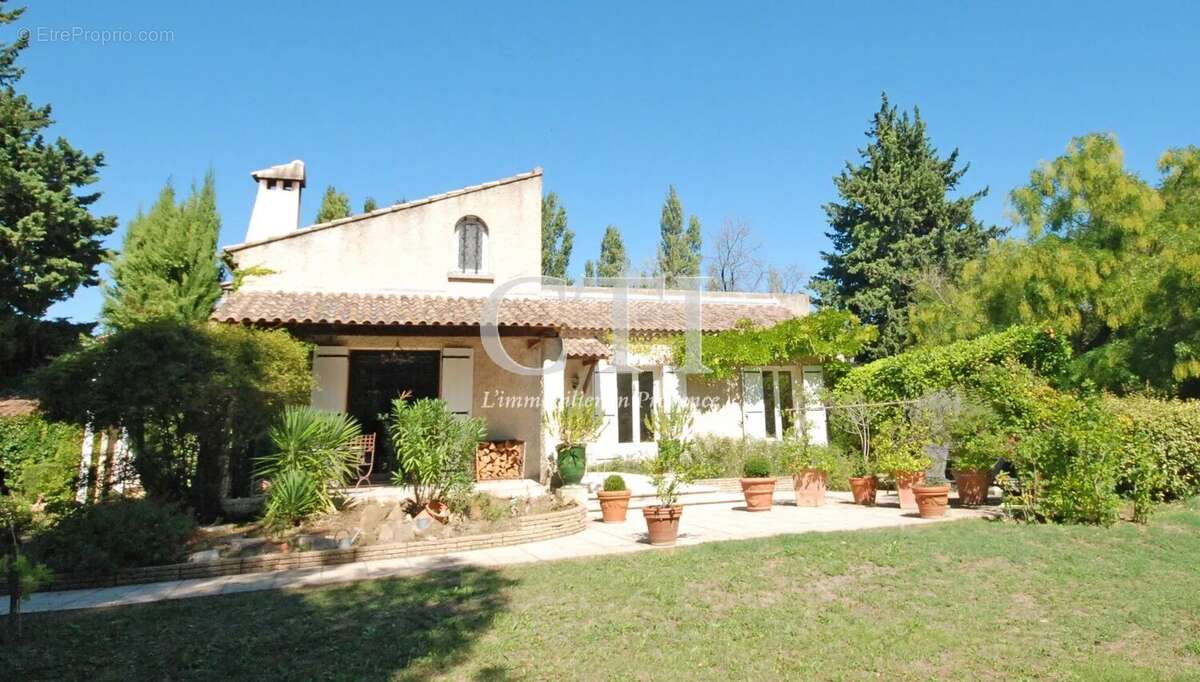 Maison à JONQUIERES