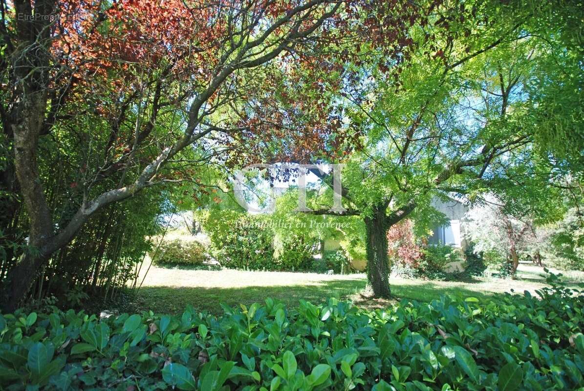 Maison à JONQUIERES