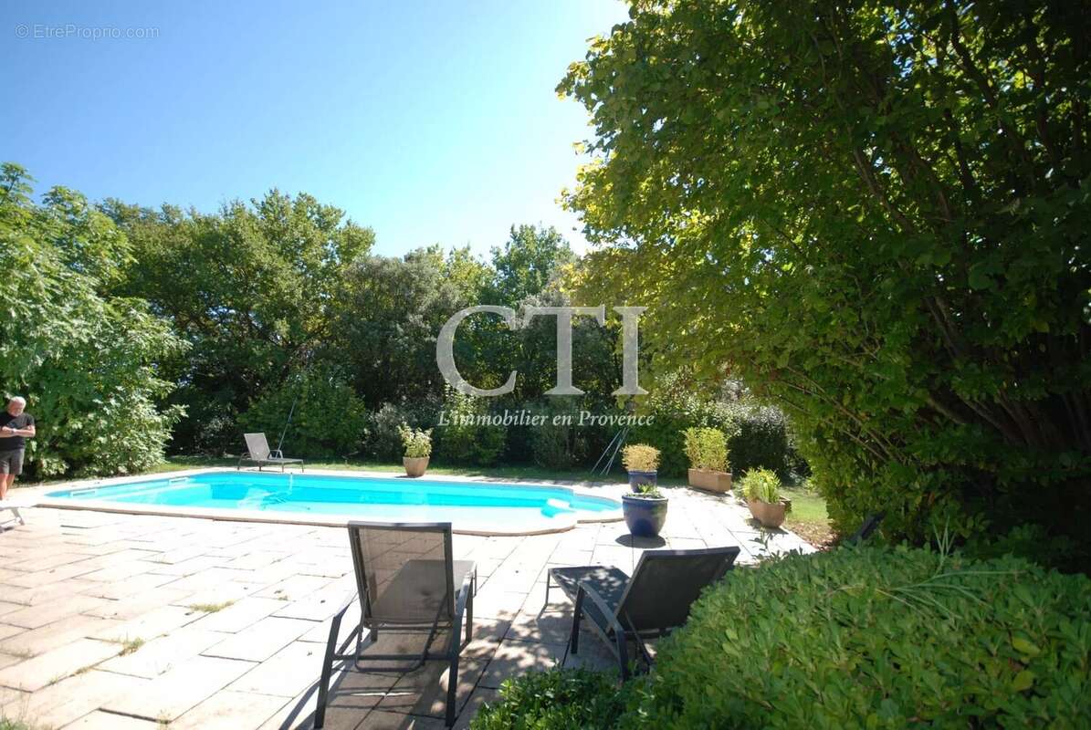 Maison à JONQUIERES