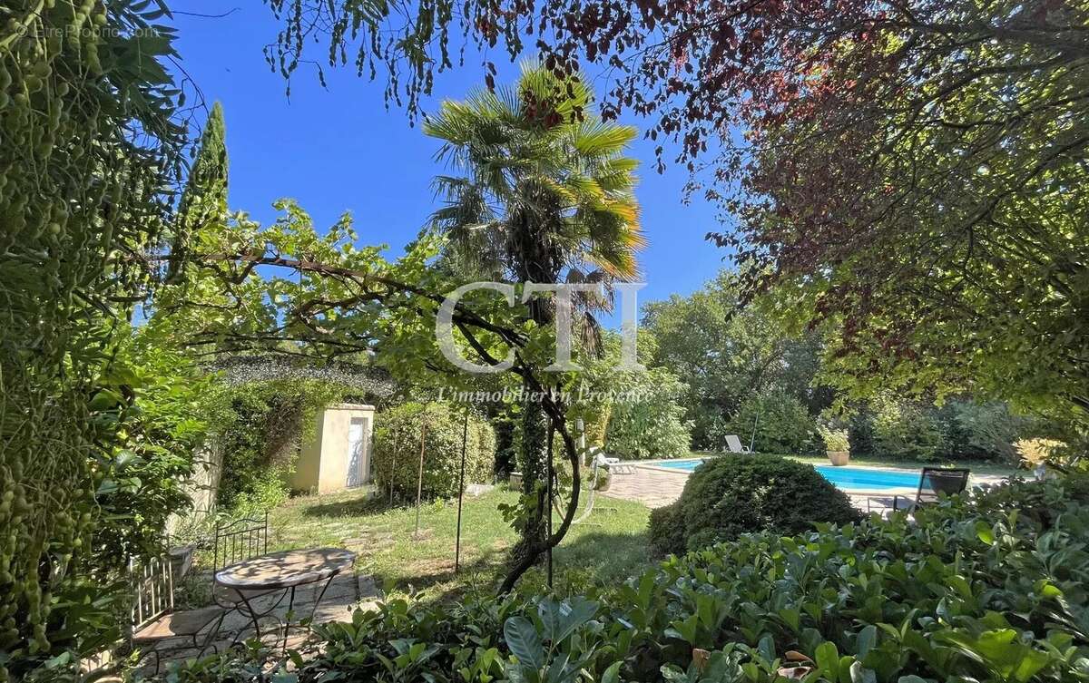 Maison à JONQUIERES