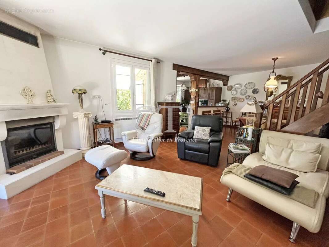 Maison à JONQUIERES