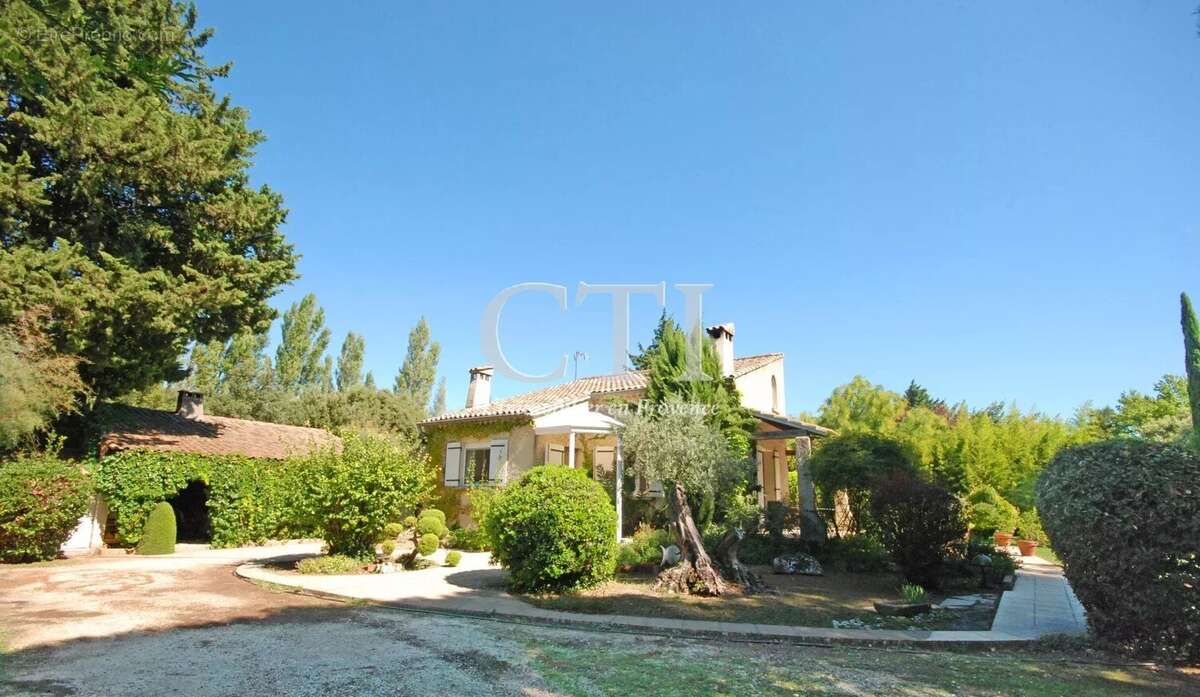 Maison à JONQUIERES