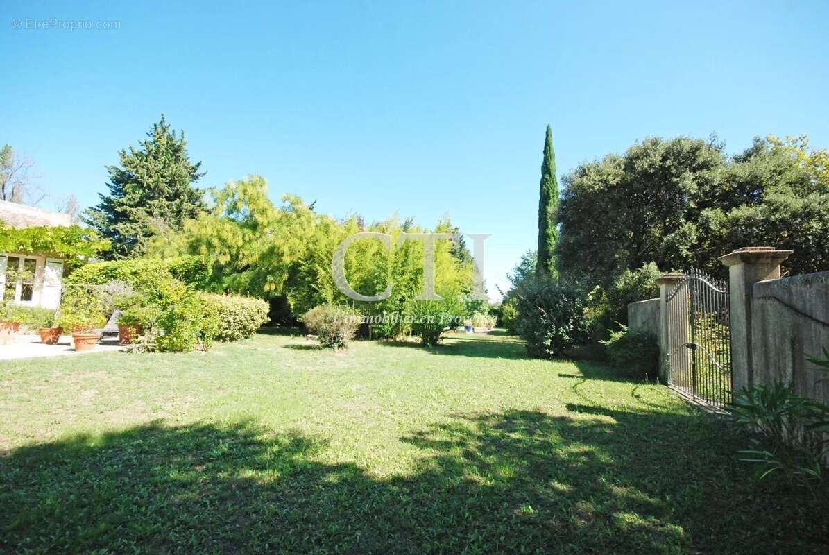 Maison à JONQUIERES