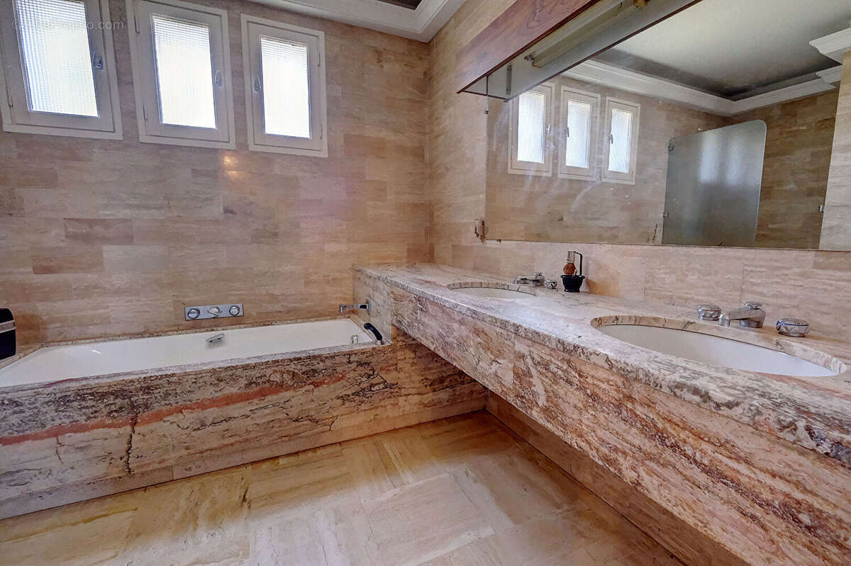 Maison à RAMONVILLE-SAINT-AGNE