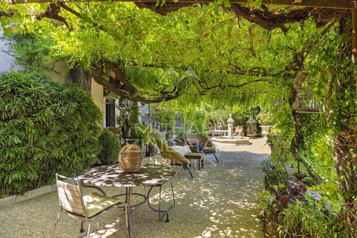 Maison à FIGANIERES