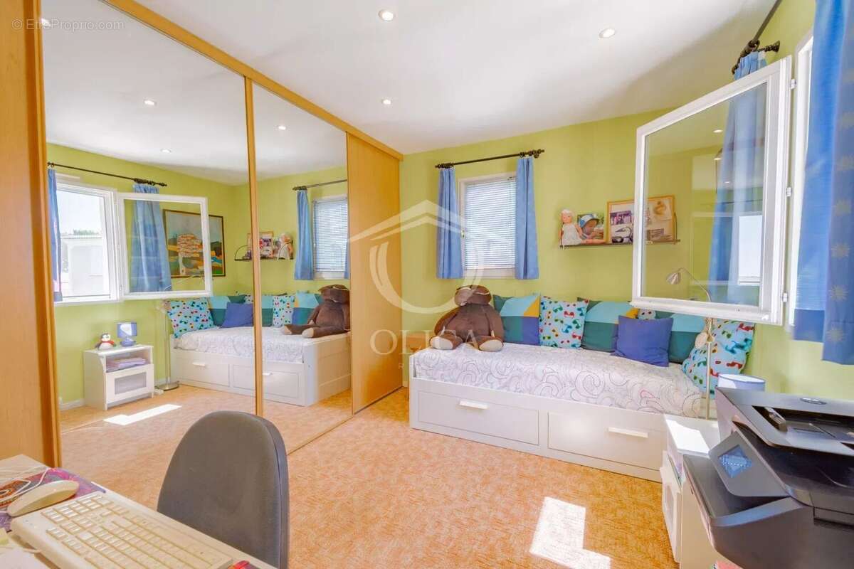 Maison à VILLENEUVE-LOUBET