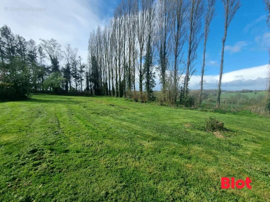 Terrain à MELESSE