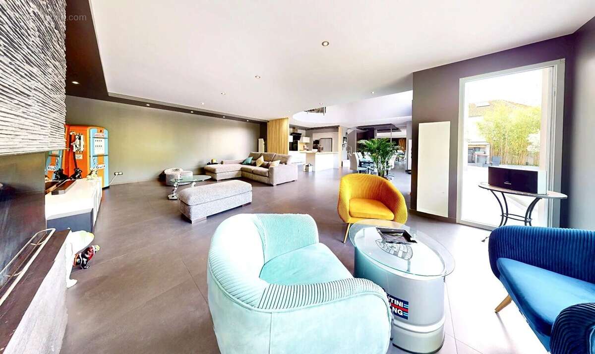 Maison à LA GARENNE-COLOMBES