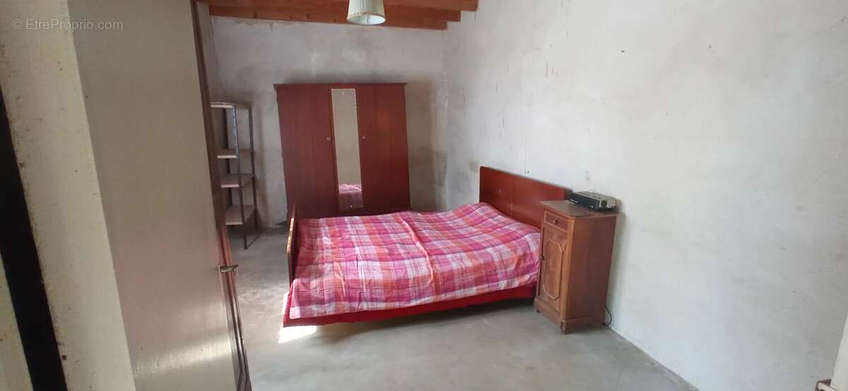 Maison à CHATEAU-GARNIER