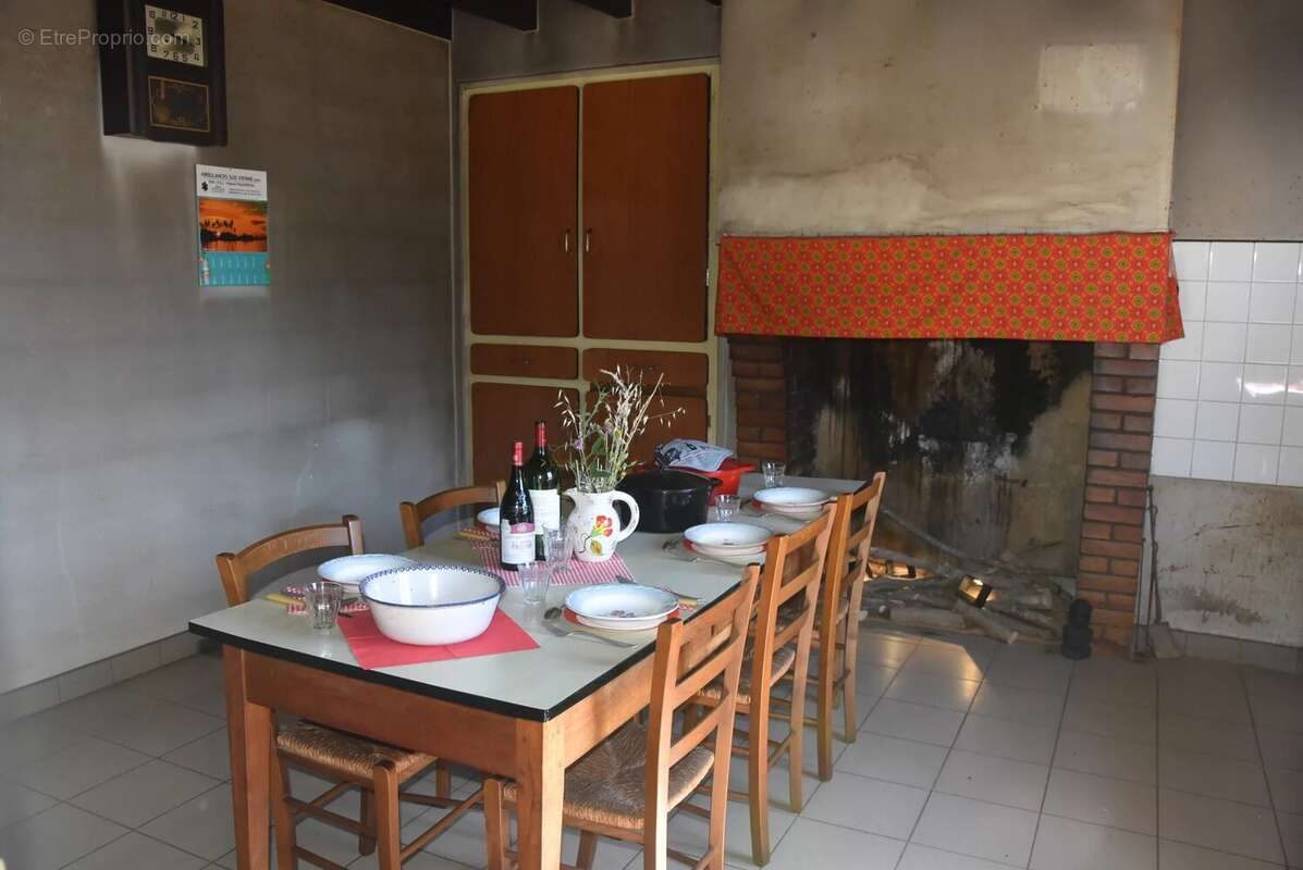 Maison à CHATEAU-GARNIER