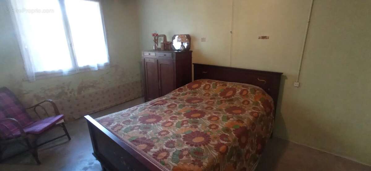 Maison à CHATEAU-GARNIER