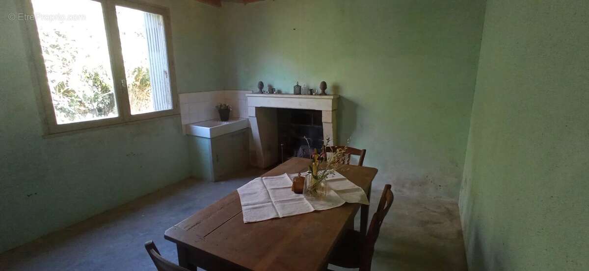 Maison à CHATEAU-GARNIER