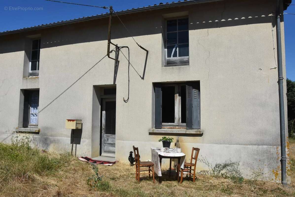 Maison à CHATEAU-GARNIER