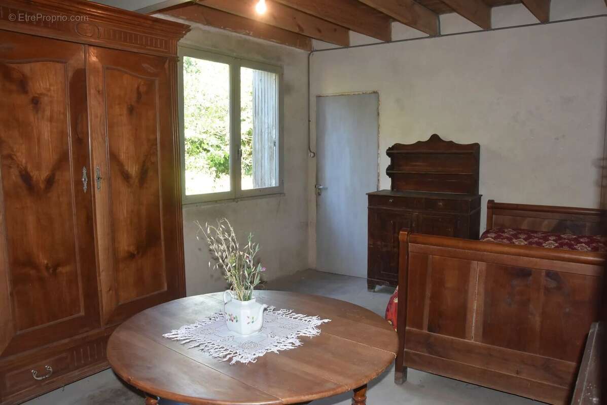 Maison à CHATEAU-GARNIER