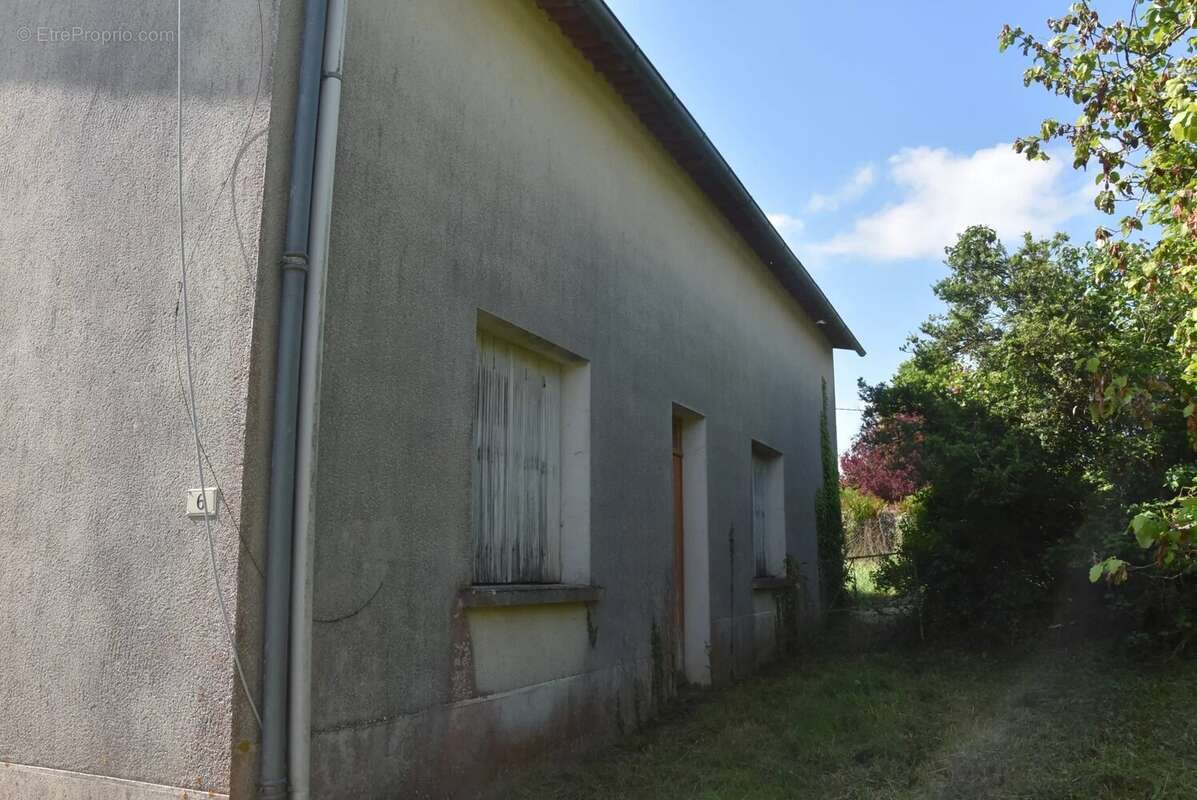 Maison à CHATEAU-GARNIER