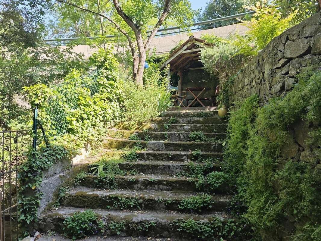 Maison à CAUDIES-DE-FENOUILLEDES